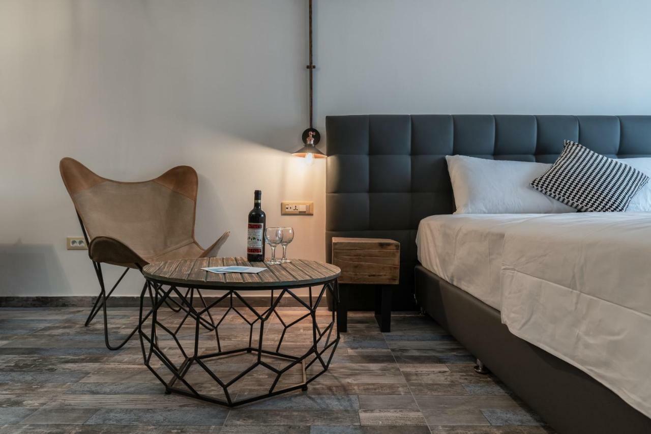 Superb Industrial Style Lodge Heart Of Athens Exterior photo