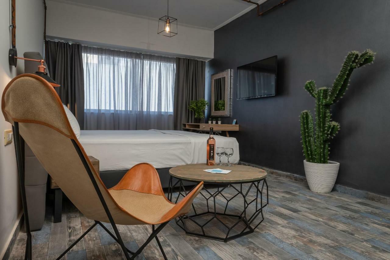 Superb Industrial Style Lodge Heart Of Athens Exterior photo